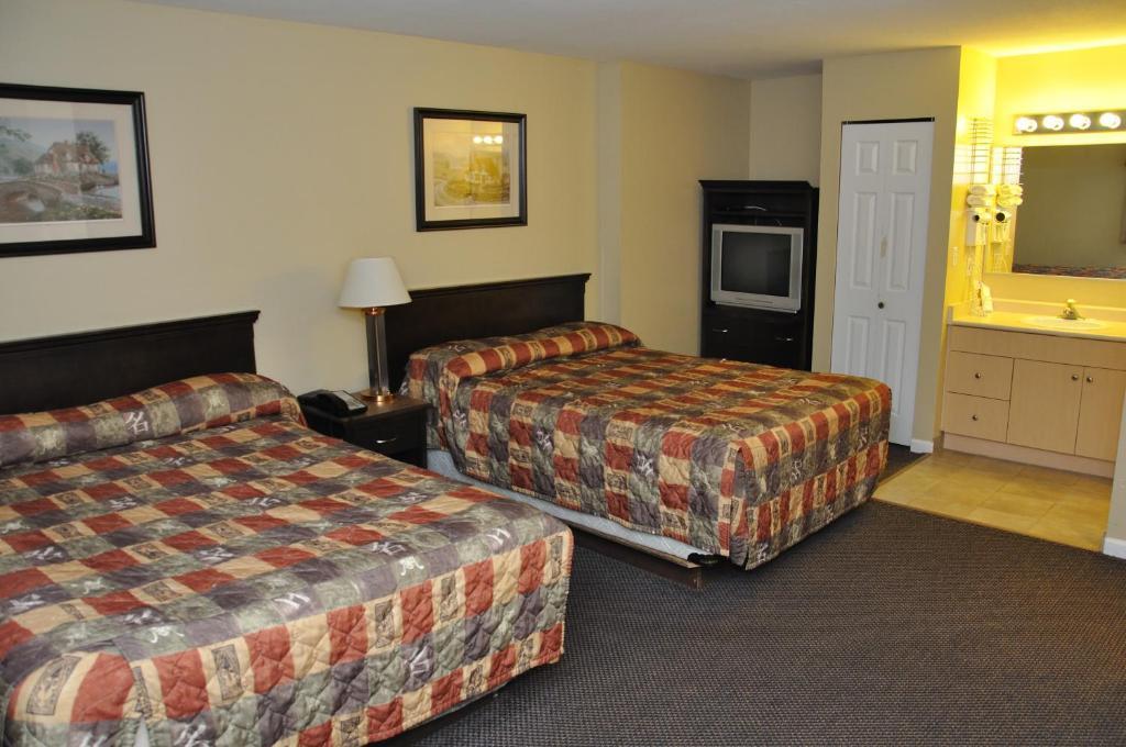 Canadian Inn Surrey Room photo